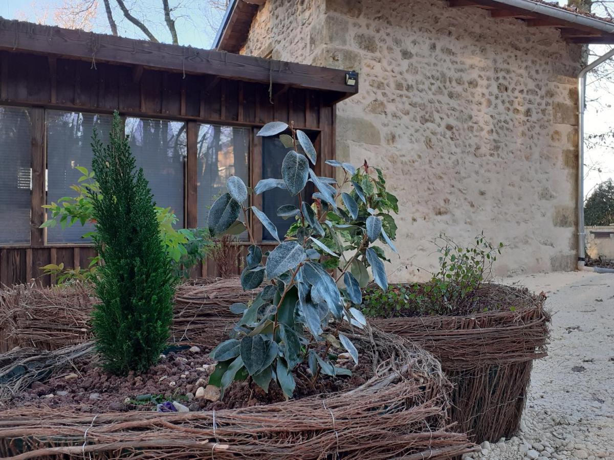 Le Gite De La Cabane De L'Oiseau Couze-et-Saint-Front Ngoại thất bức ảnh